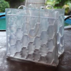 New ✨ Bars Freezable Chill Bag- Holds A 6 Pack ❤️ -BARS Sales Store white 6 pack chill bag barproducts 2 800x